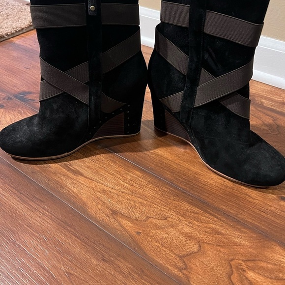 UGG Taleen Black Suede Strappy Mid-Calf Wedge Heeled Boots Women's Size 8.5 - Picture 7 of 12